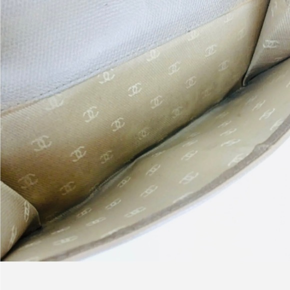 CHANEL CC Coco & Cream Colored Long Leather Button Wallet - Picture 14 of 14